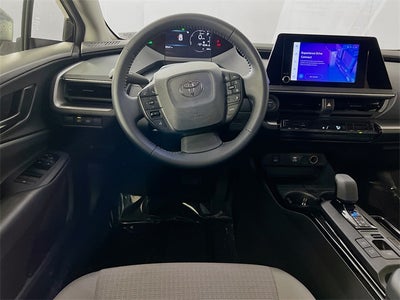 2025 Toyota Prius LE