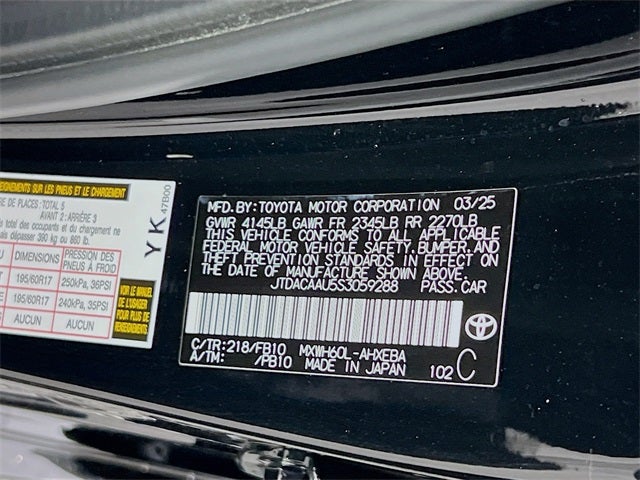 2025 Toyota Prius LE