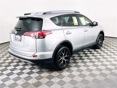 2018 Toyota RAV4 SE