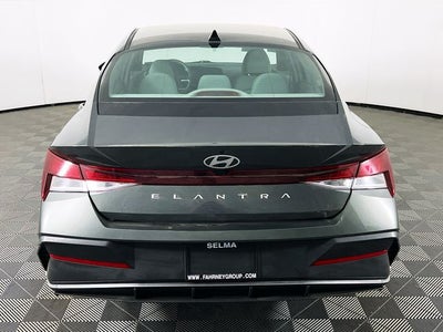 2024 Hyundai ELANTRA SEL