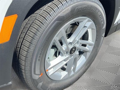 2026 Hyundai TUCSON SE FWD