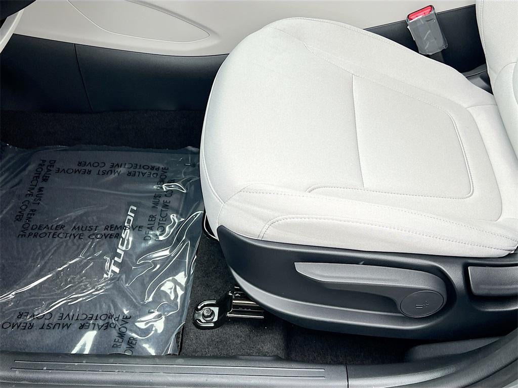 2026 Hyundai TUCSON SE FWD