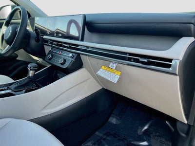 2026 Hyundai TUCSON SE FWD