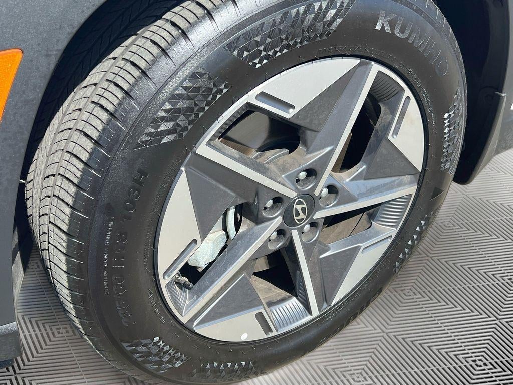 2025 Hyundai TUCSON SEL FWD