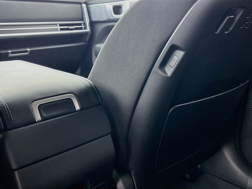 2027 Hyundai SANTA FE SE FWD