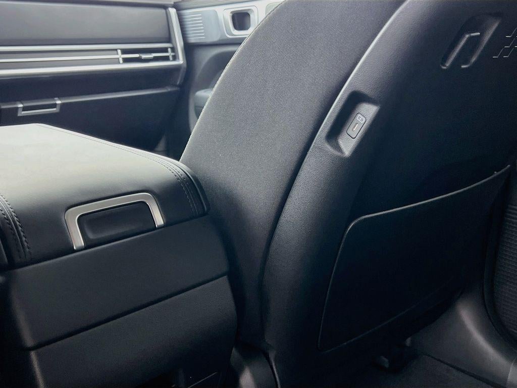 2027 Hyundai SANTA FE SE FWD