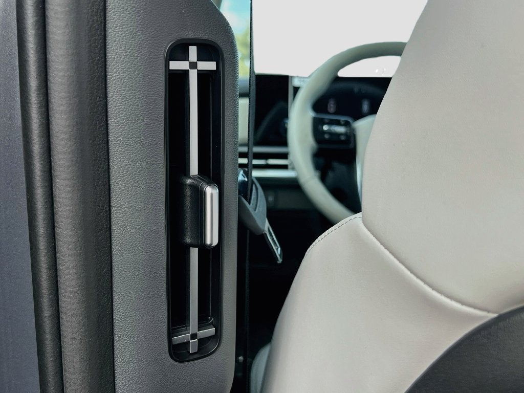 2027 Hyundai SANTA FE SEL FWD