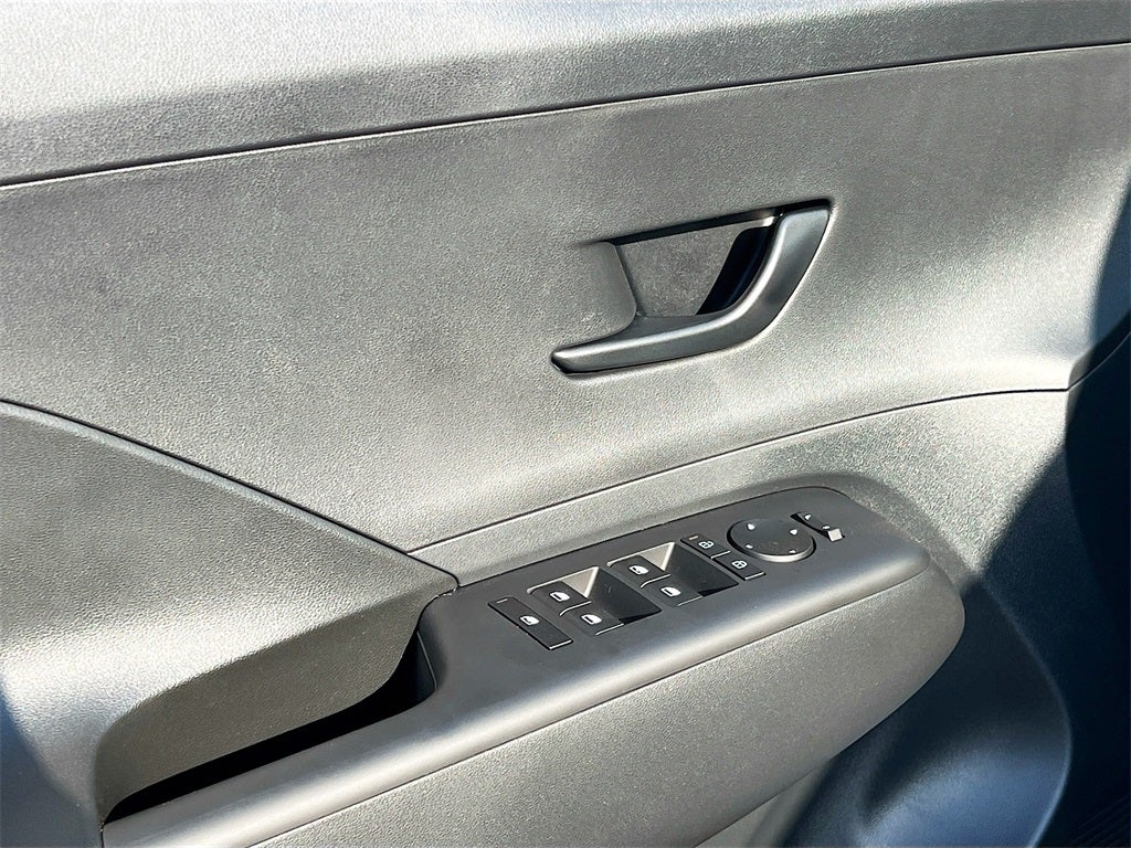 2026 Hyundai KONA SE FWD