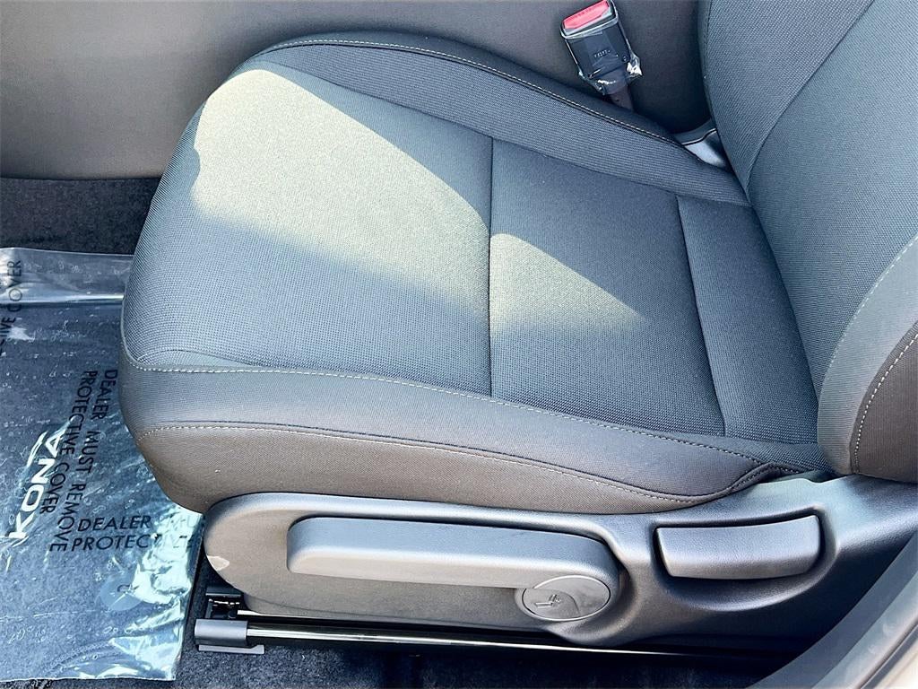 2026 Hyundai KONA SE FWD