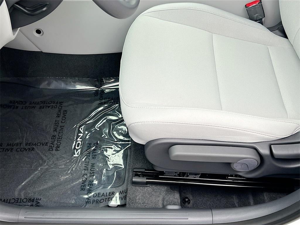 2026 Hyundai KONA SE FWD