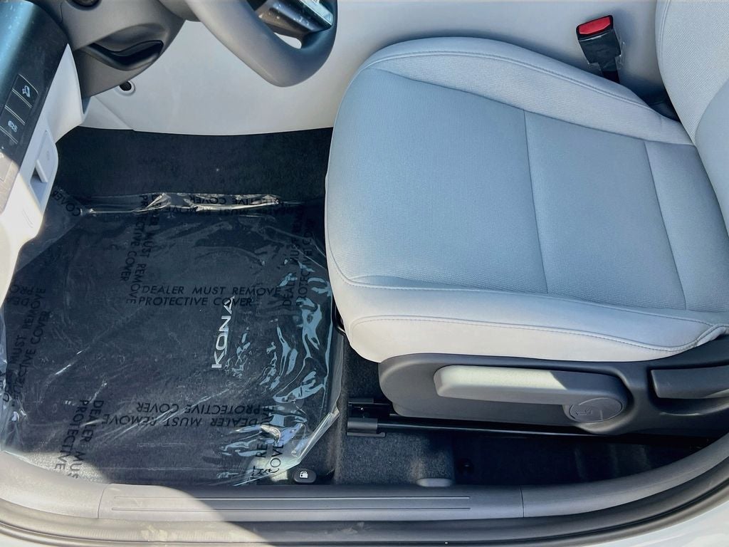 2027 Hyundai KONA SE FWD