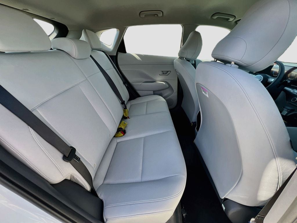 2027 Hyundai KONA SE FWD