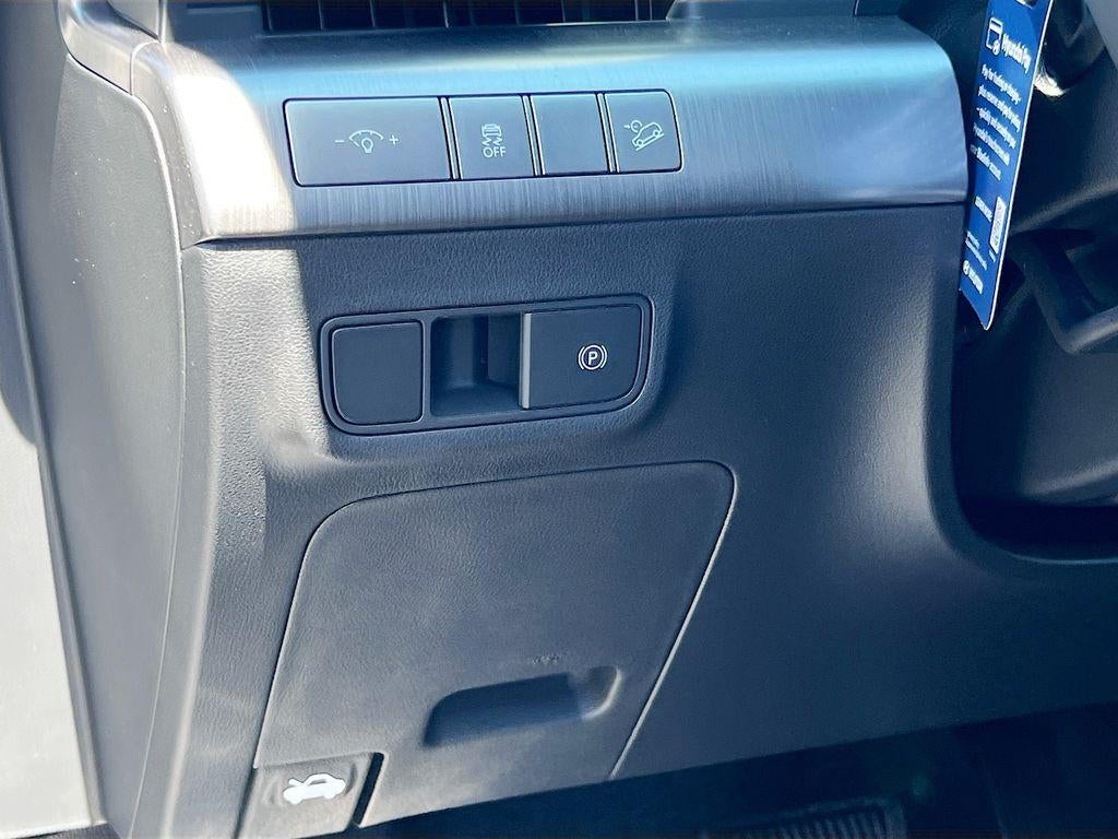 2026 Hyundai KONA SEL Premium FWD