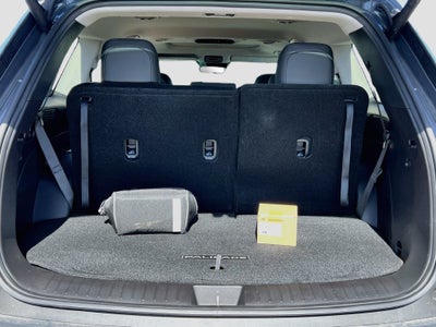 2027 Hyundai PALISADE HYBRID SEL Premium 8P