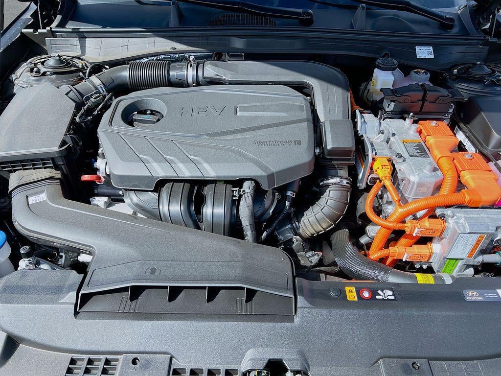 2026 Hyundai SONATA HYBRID SEL