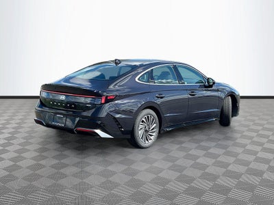 2026 Hyundai SONATA HYBRID SEL