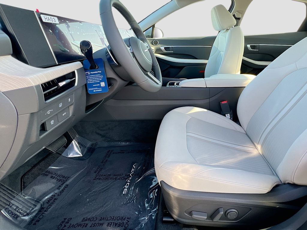 2026 Hyundai SONATA HYBRID SEL