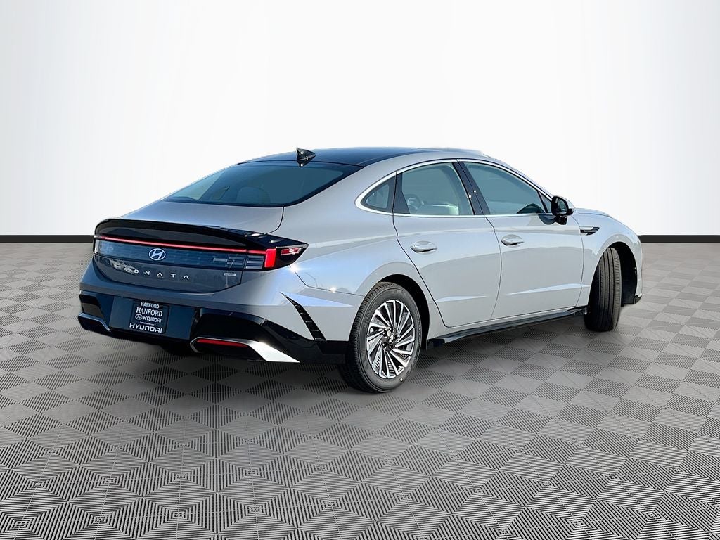 2026 Hyundai SONATA HYBRID SEL