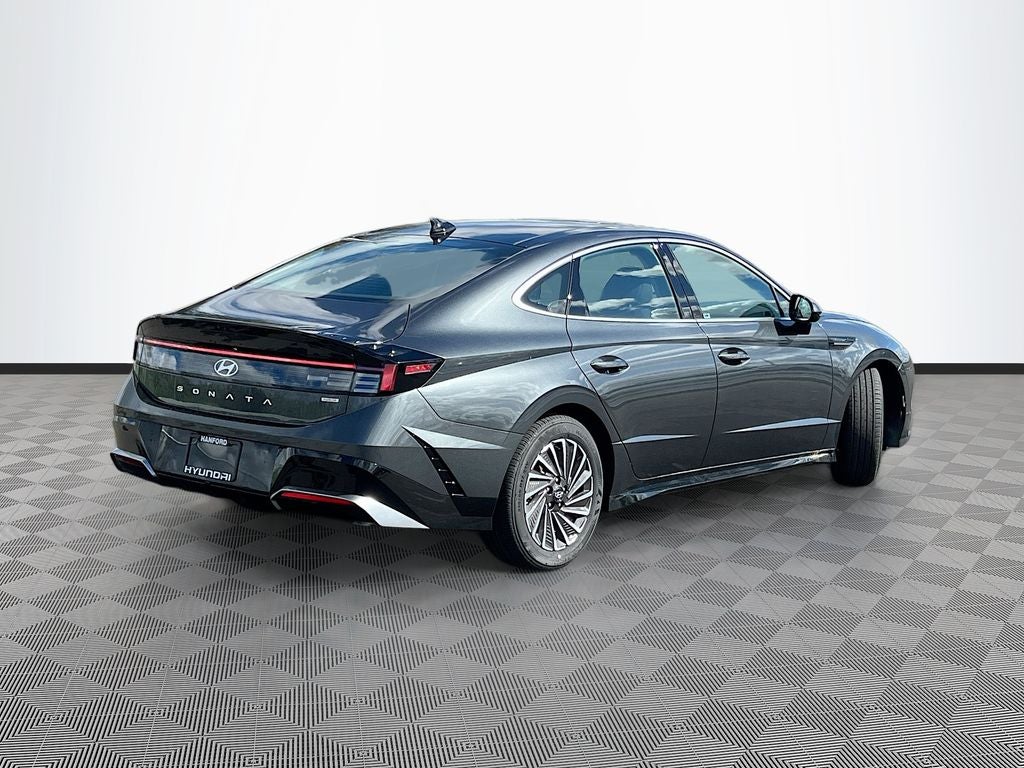 2026 Hyundai SONATA HYBRID SEL