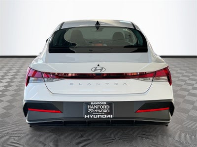 2026 Hyundai ELANTRA SE