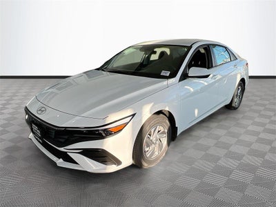 2026 Hyundai ELANTRA SE