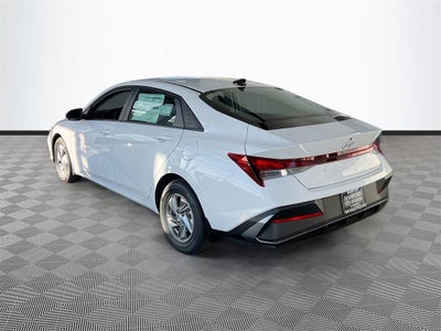 2026 Hyundai ELANTRA SE