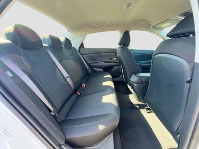 2026 Hyundai ELANTRA SE