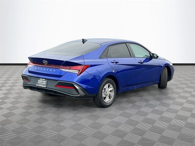 2025 Hyundai ELANTRA SE
