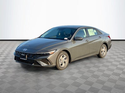 2026 Hyundai ELANTRA SE