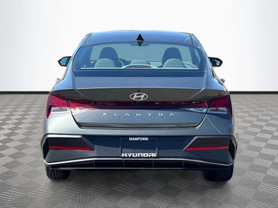 2026 Hyundai ELANTRA SE