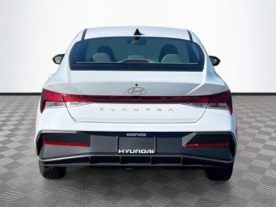 2026 Hyundai ELANTRA SE