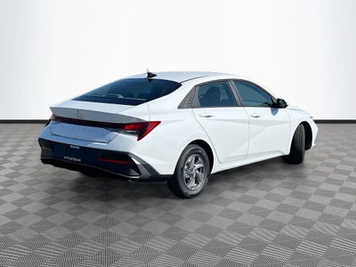 2026 Hyundai ELANTRA SE