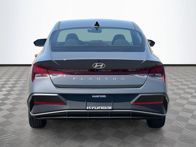 2026 Hyundai ELANTRA SE