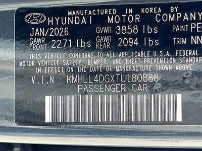 2026 Hyundai ELANTRA SE