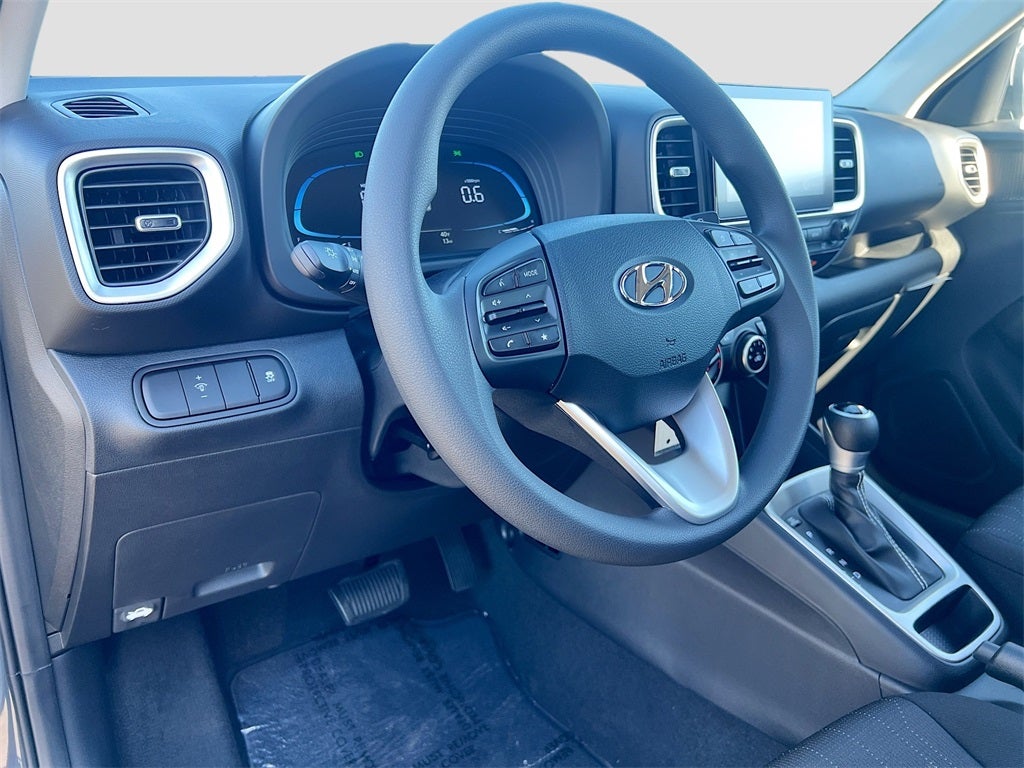 2025 Hyundai VENUE SE