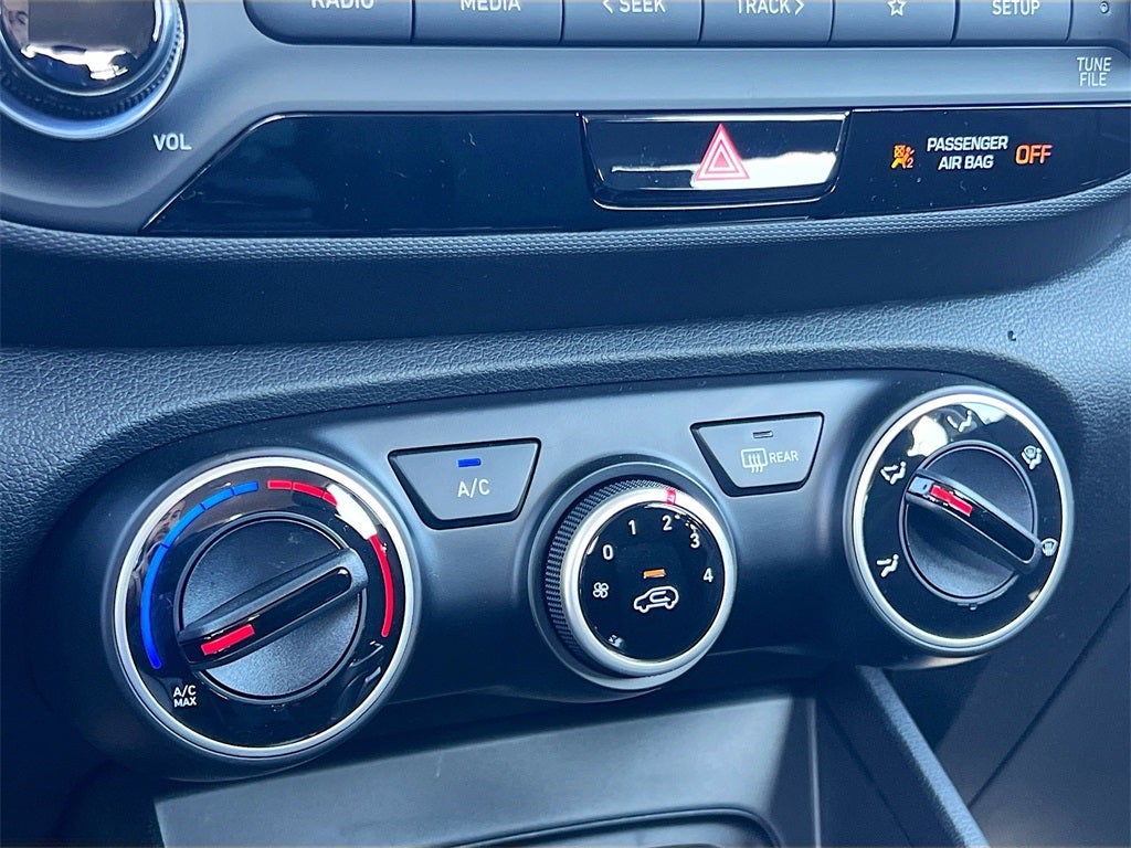 2025 Hyundai VENUE SE