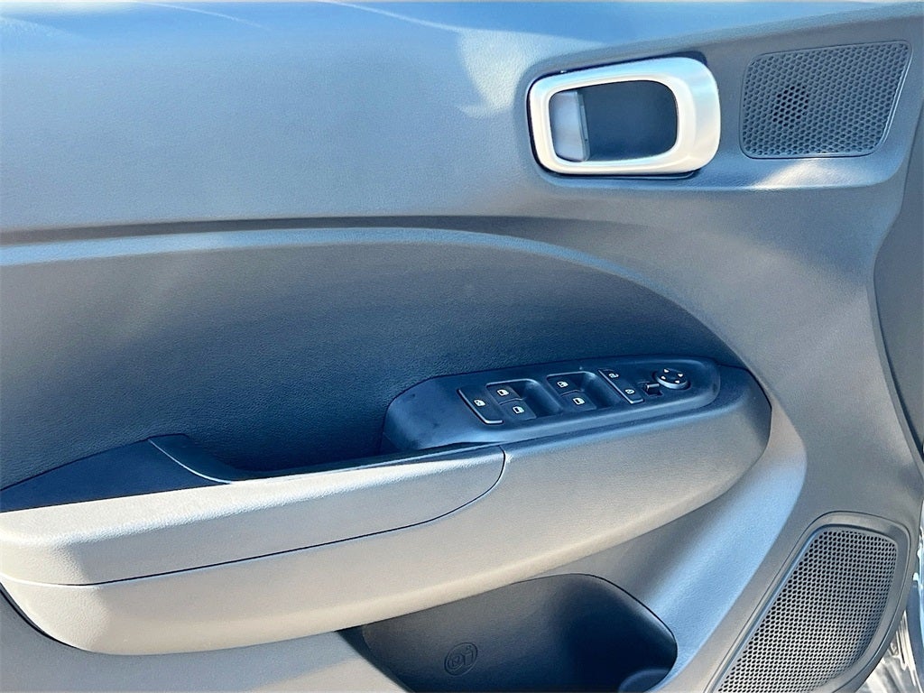 2025 Hyundai VENUE SE