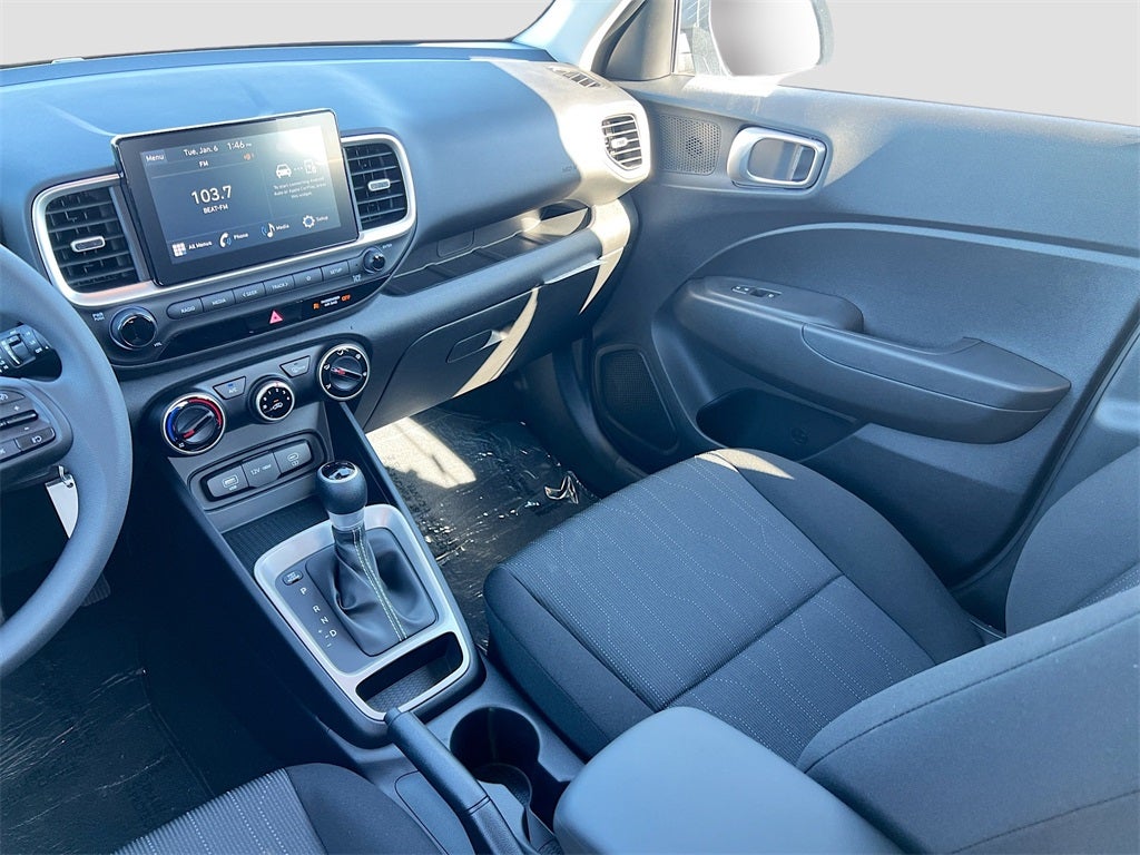 2025 Hyundai VENUE SE