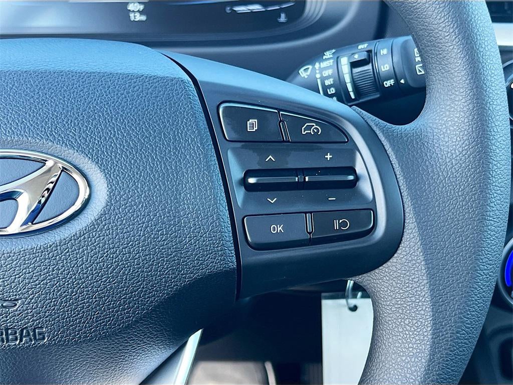 2025 Hyundai VENUE SE