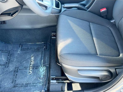 2025 Hyundai VENUE SE