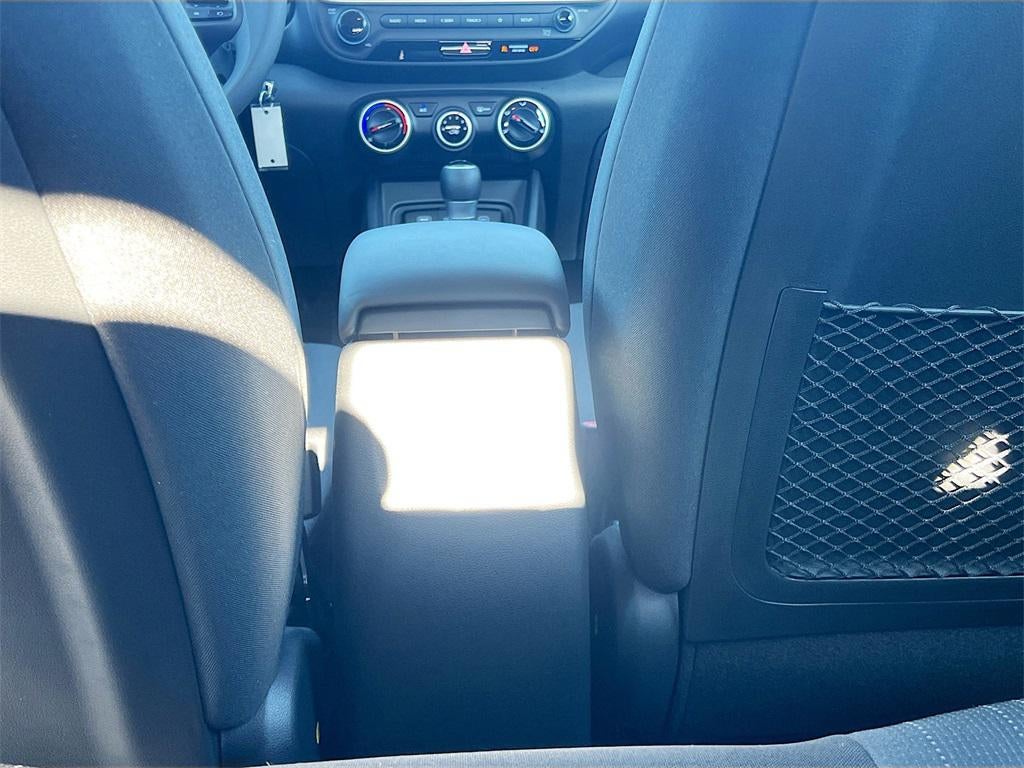 2025 Hyundai VENUE SE