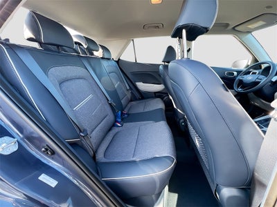 2026 Hyundai VENUE SEL W/Two-Tone Roof