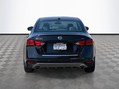 2021 Nissan Altima 2.5 SR