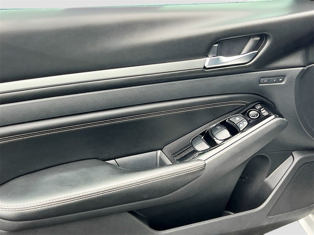 2021 Nissan Altima 2.5 Platinum