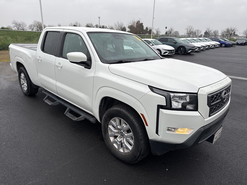 2022 Nissan Frontier SV