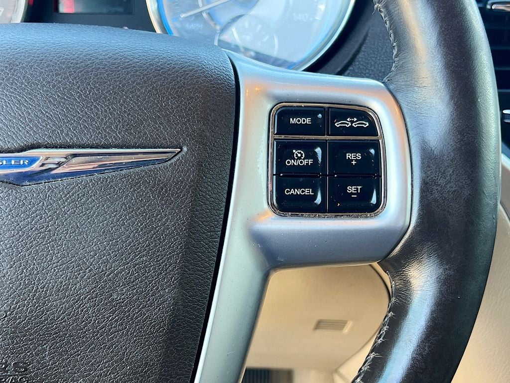 2011 Chrysler 300 Limited