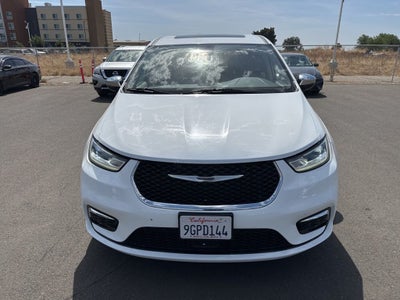 2023 Chrysler Pacifica Hybrid Limited