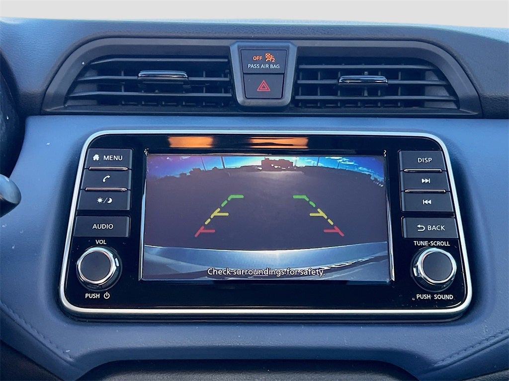 2023 Nissan Versa 1.6 SV