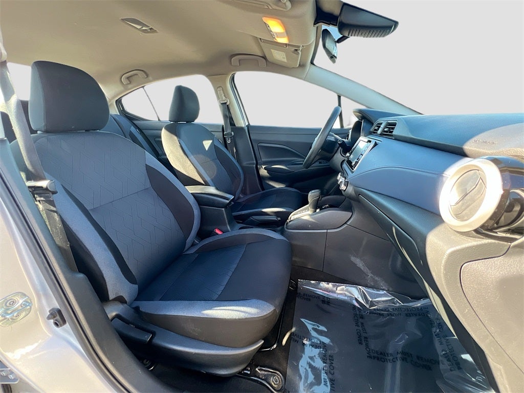 2023 Nissan Versa 1.6 SV