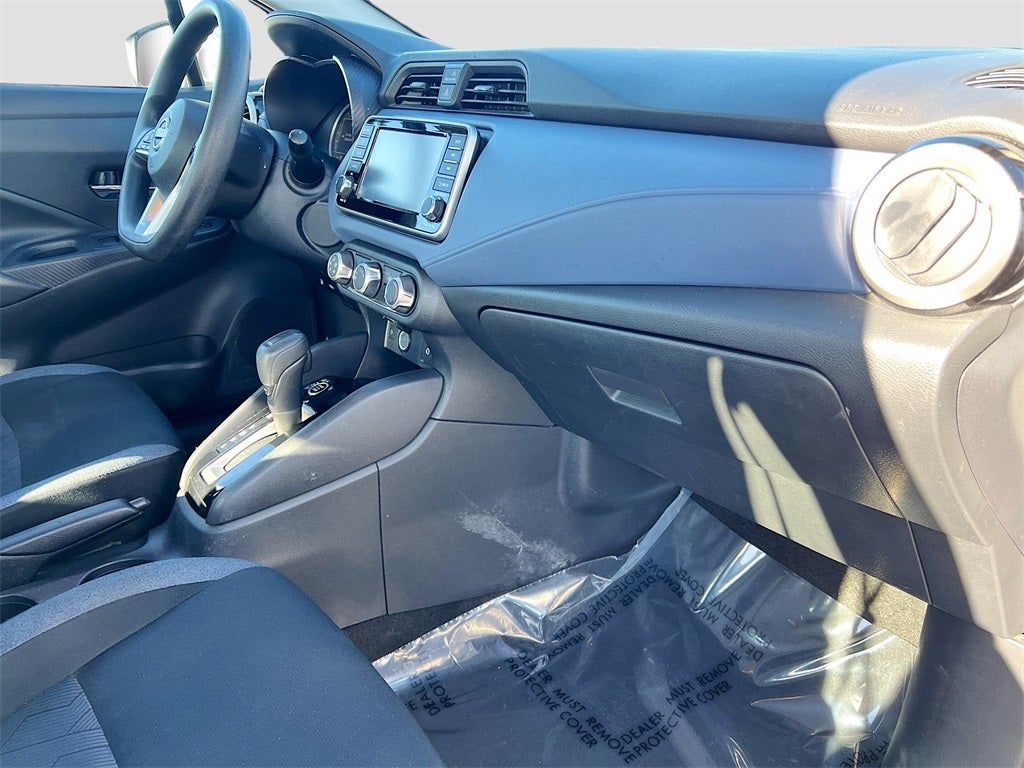 2023 Nissan Versa 1.6 SV